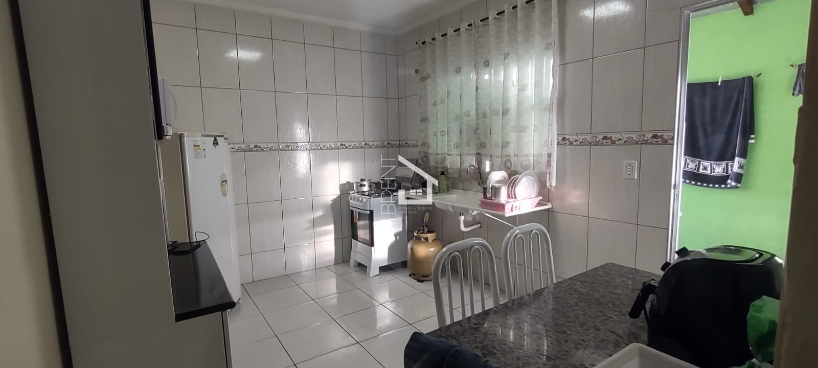 Casa à venda com 2 quartos, 51m² - Foto 5