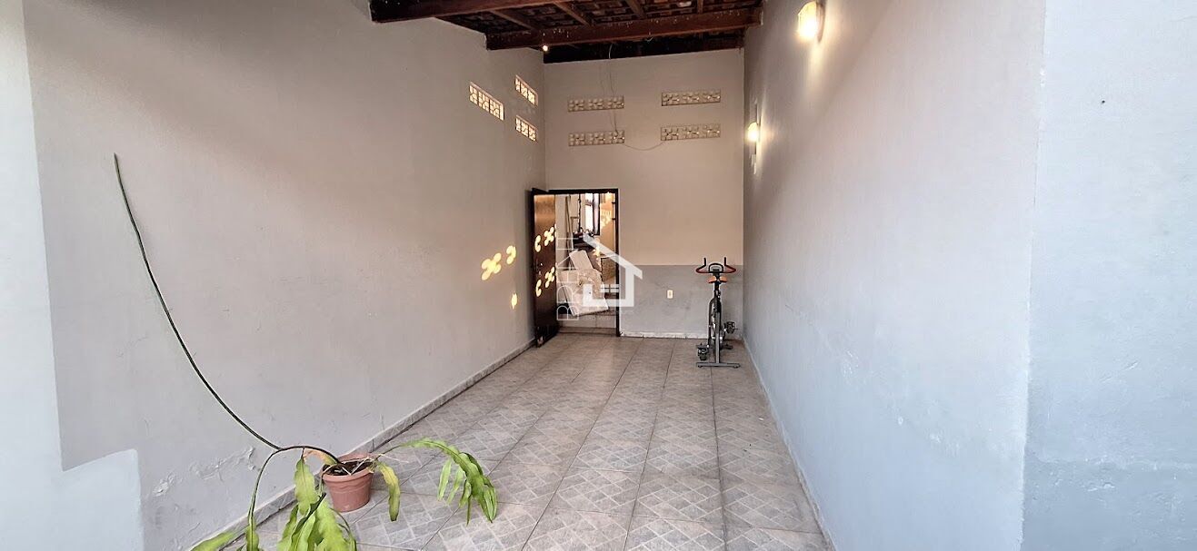 Casa à venda com 2 quartos, 105m² - Foto 12