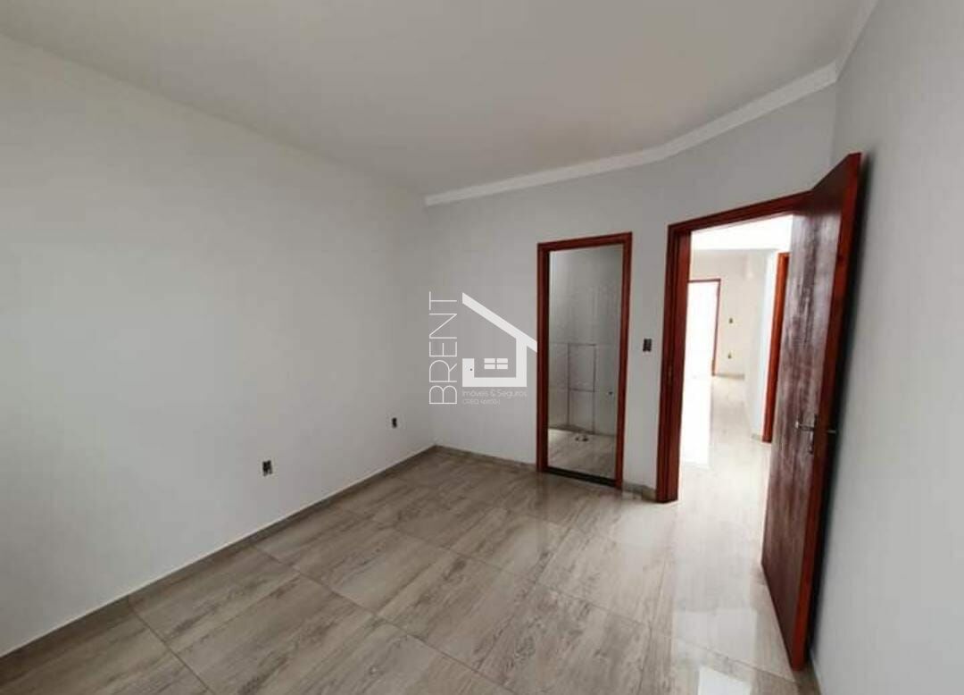 Casa à venda com 3 quartos, 82m² - Foto 4