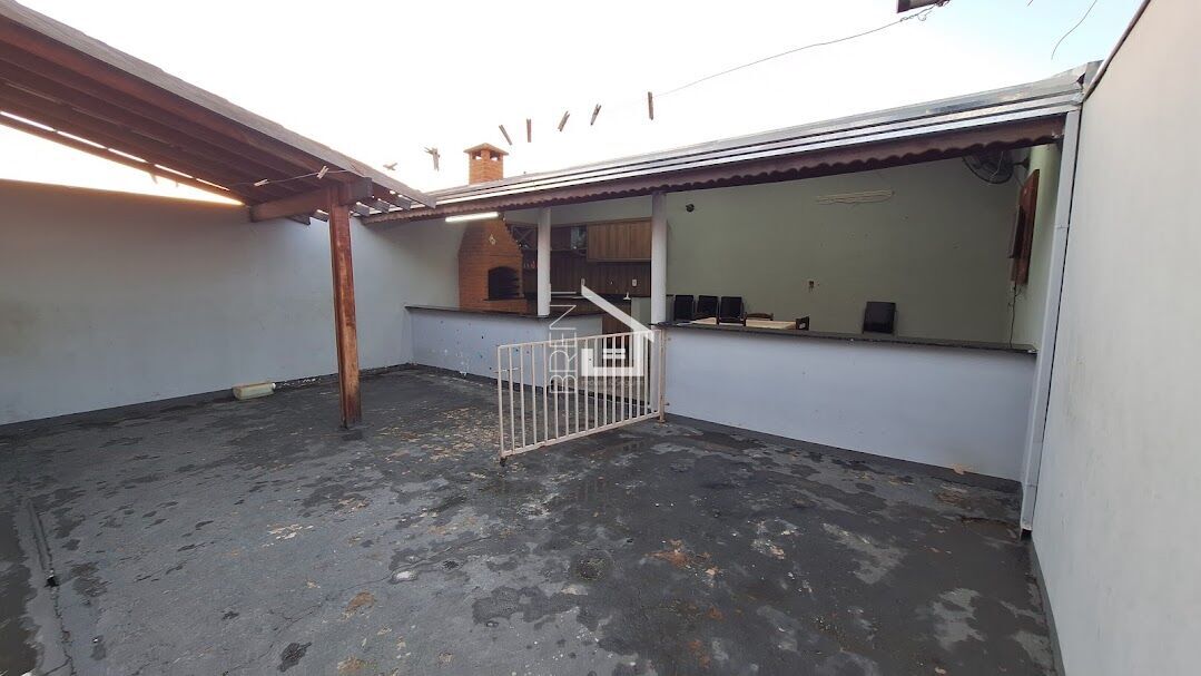 Casa à venda com 2 quartos, 160m² - Foto 8