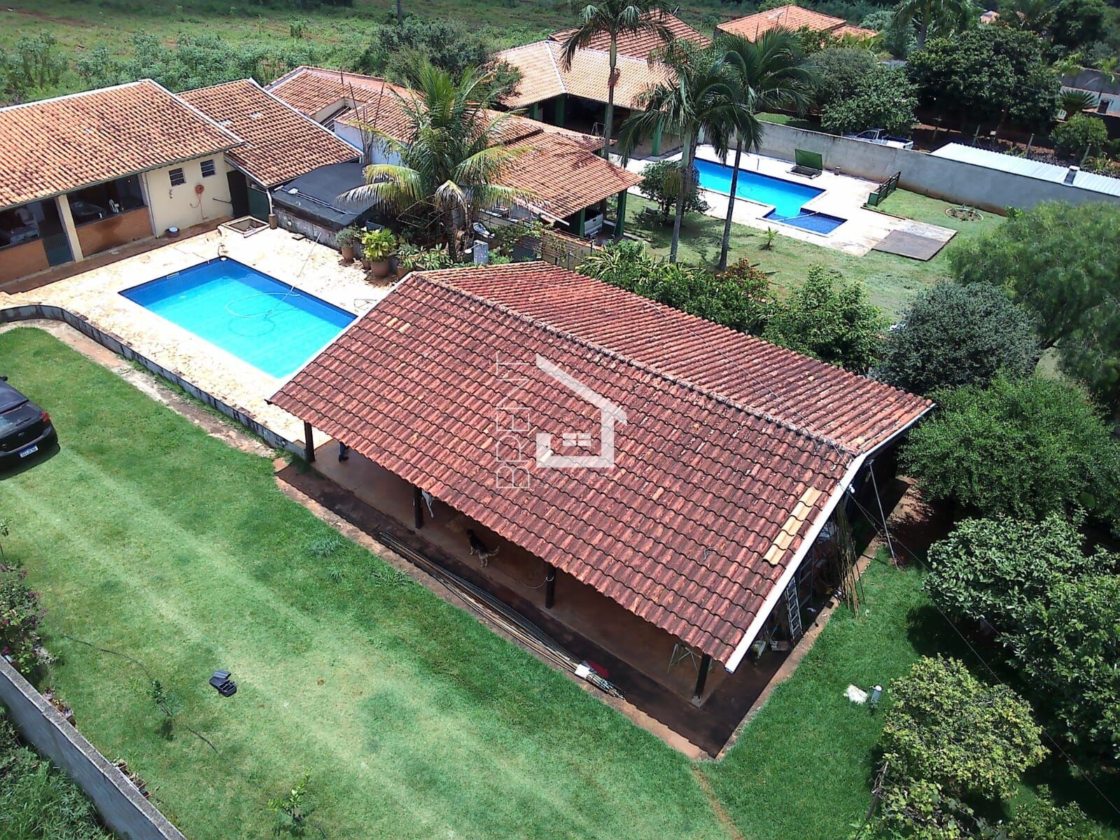 Fazenda à venda com 2 quartos, 1001m² - Foto 1