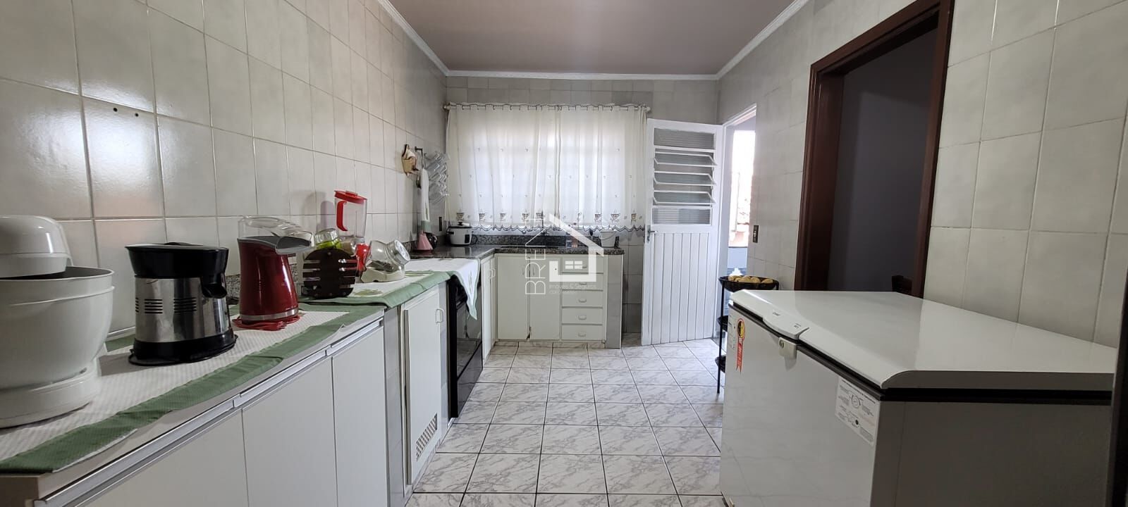 Casa à venda com 2 quartos, 97m² - Foto 5