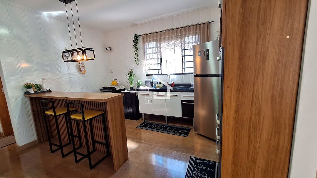 Casa à venda com 3 quartos, 149m² - Foto 3