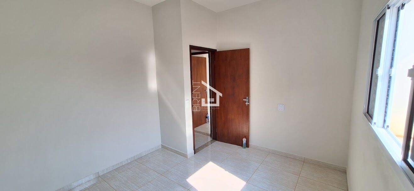 Casa à venda com 2 quartos, 57m² - Foto 5