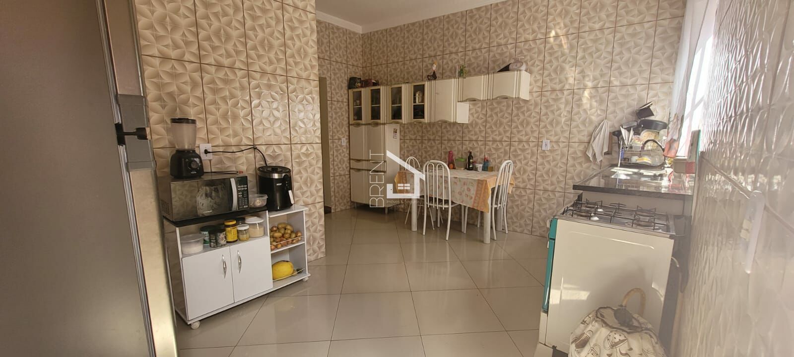 Casa à venda com 3 quartos, 250m² - Foto 5