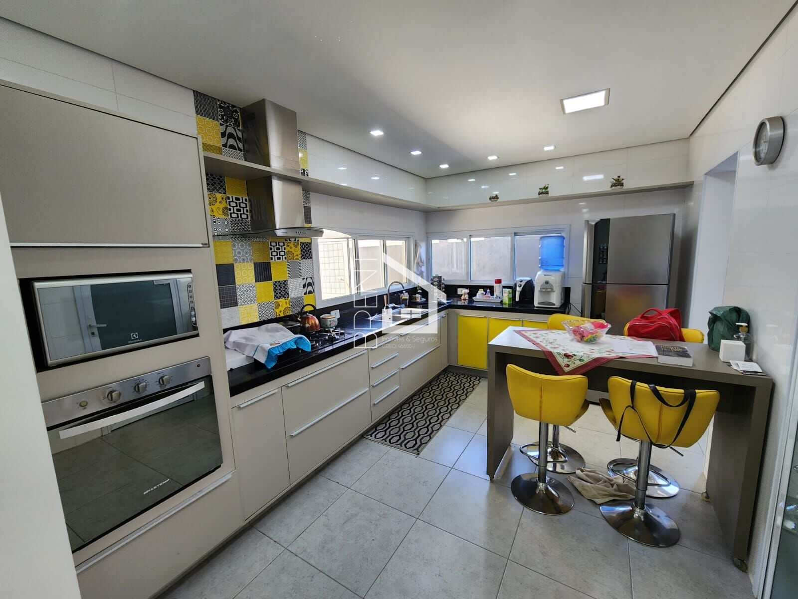 Casa à venda com 4 quartos, 245m² - Foto 21