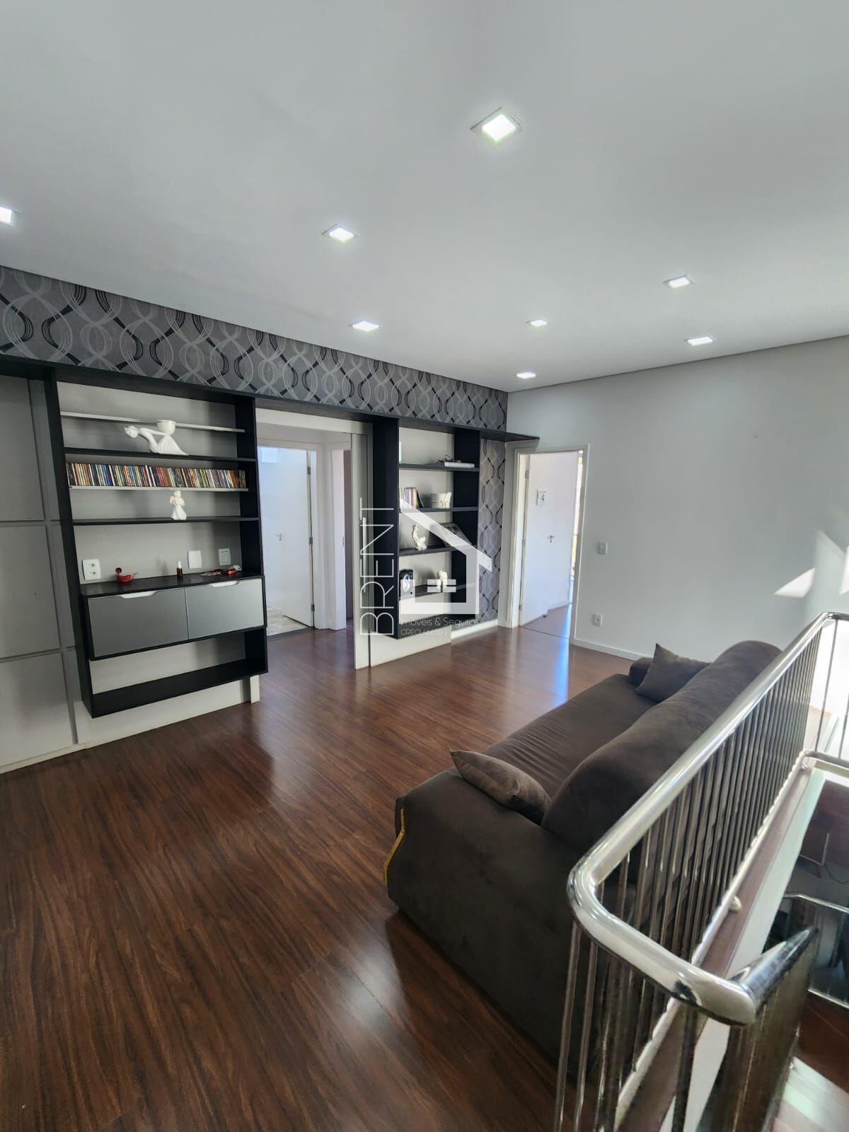 Casa à venda com 4 quartos, 245m² - Foto 9