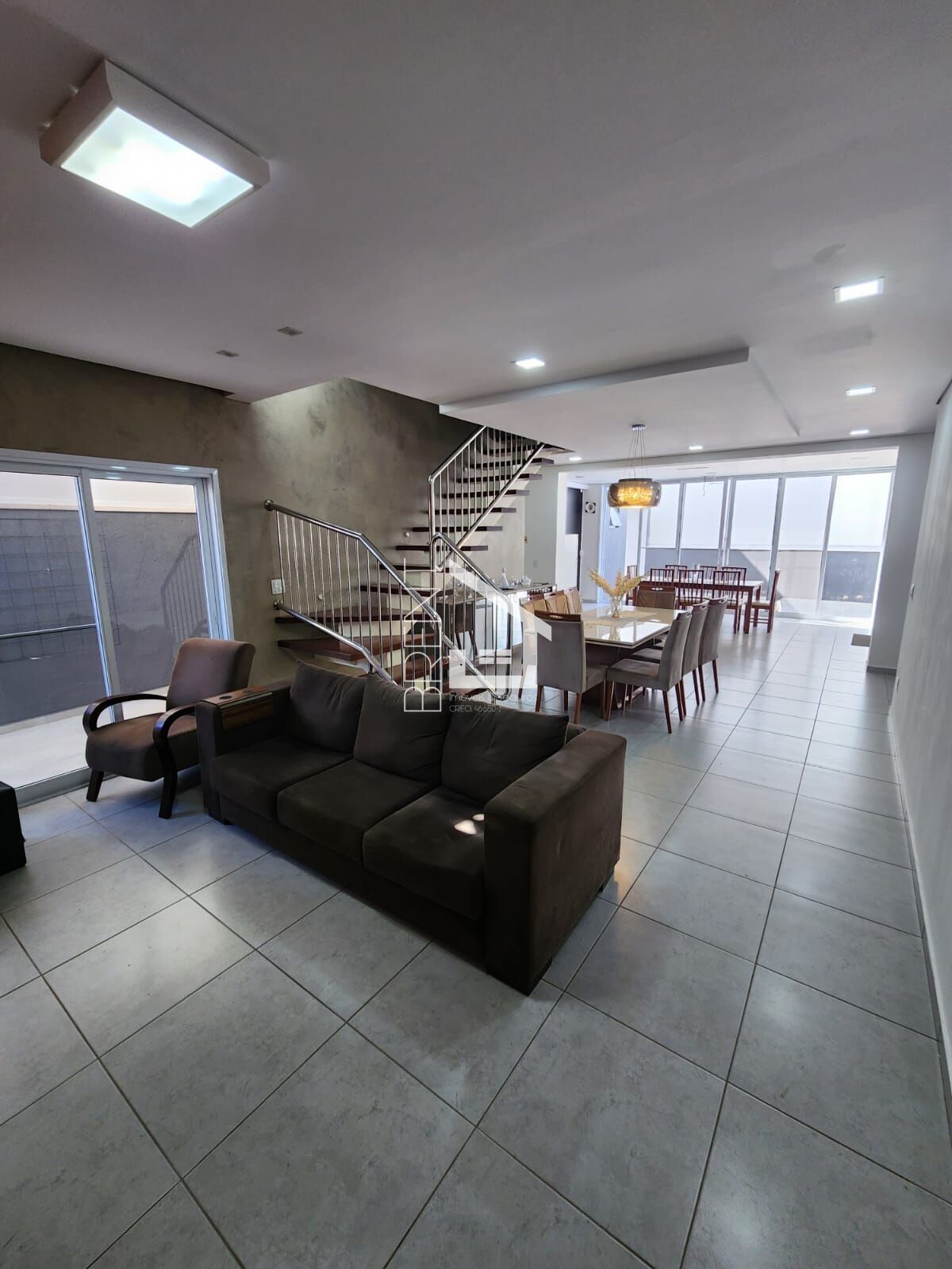Casa à venda com 4 quartos, 245m² - Foto 16