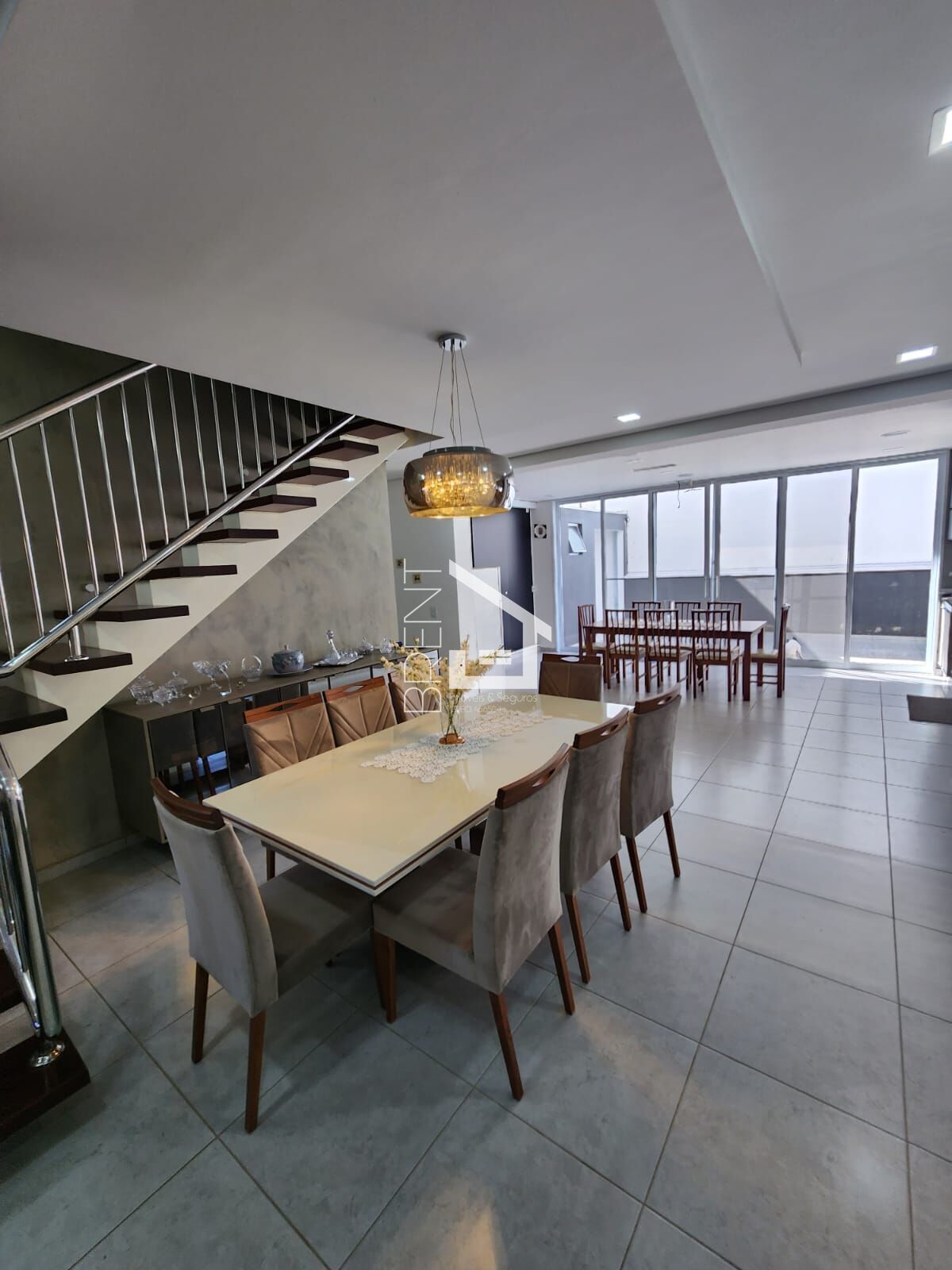 Casa à venda com 4 quartos, 245m² - Foto 18