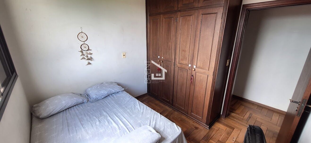 Apartamento à venda com 3 quartos, 212m² - Foto 13