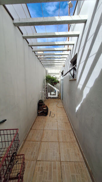 Casa à venda com 5 quartos, 139m² - Foto 18