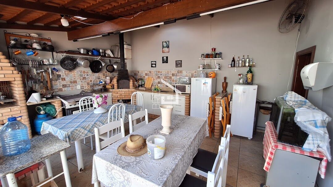 Casa à venda com 5 quartos, 139m² - Foto 15