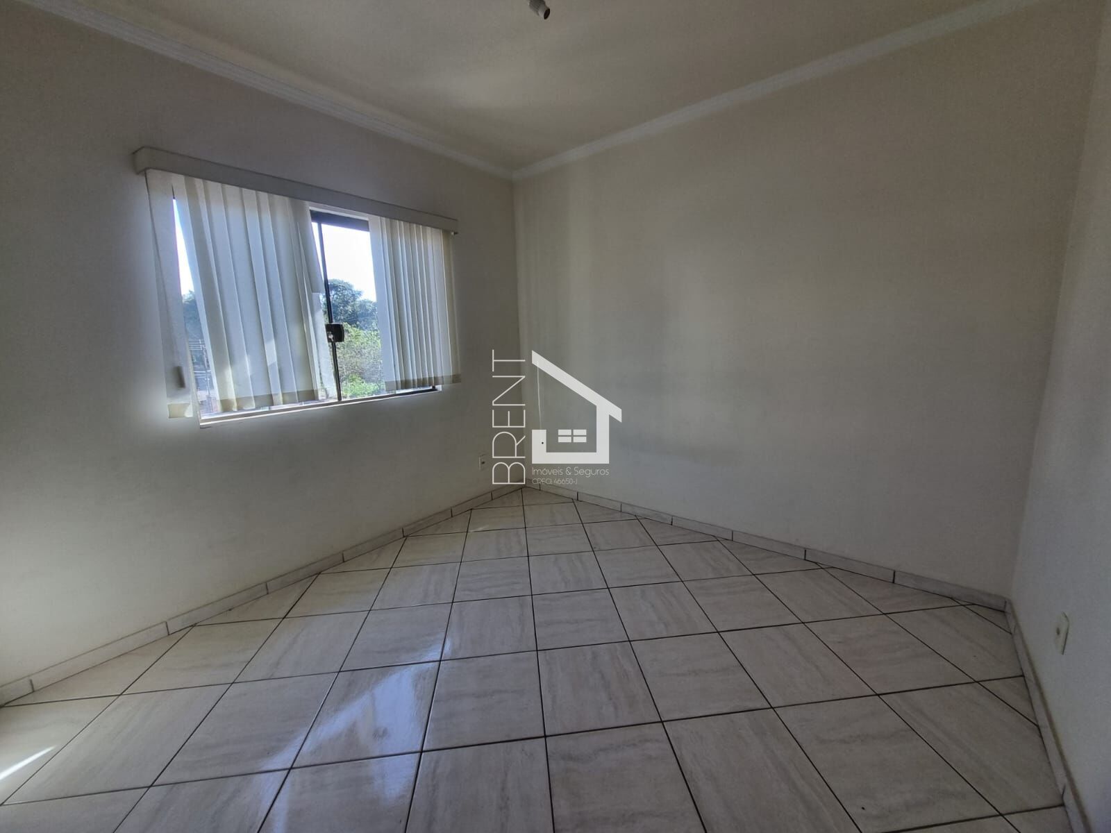 Apartamento para alugar com 3 quartos, 85m² - Foto 8