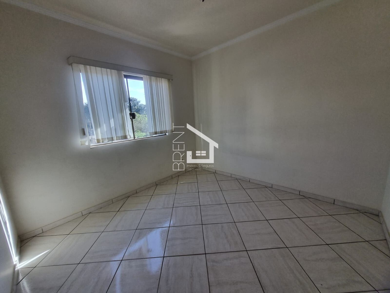 Apartamento para alugar com 3 quartos, 85m² - Foto 9