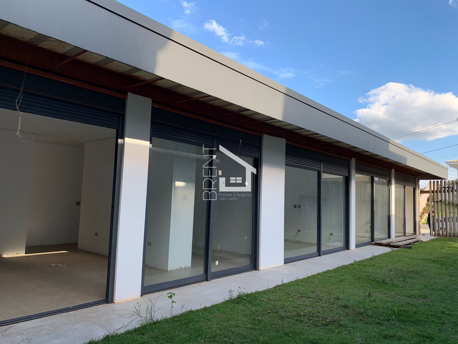 Casa à venda com 4 quartos, 1000m² - Foto 5