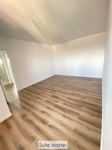 Apartamento à venda com 3 quartos, 123m² - Foto 6