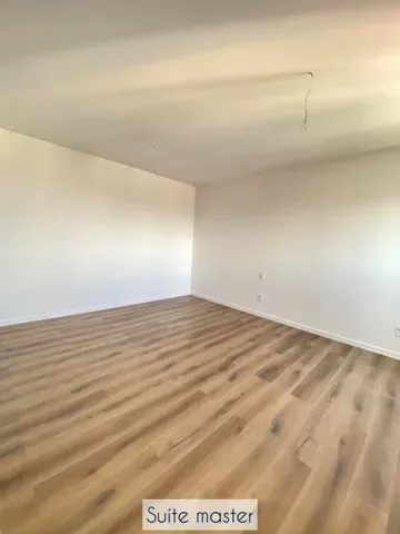 Apartamento à venda com 3 quartos, 123m² - Foto 7