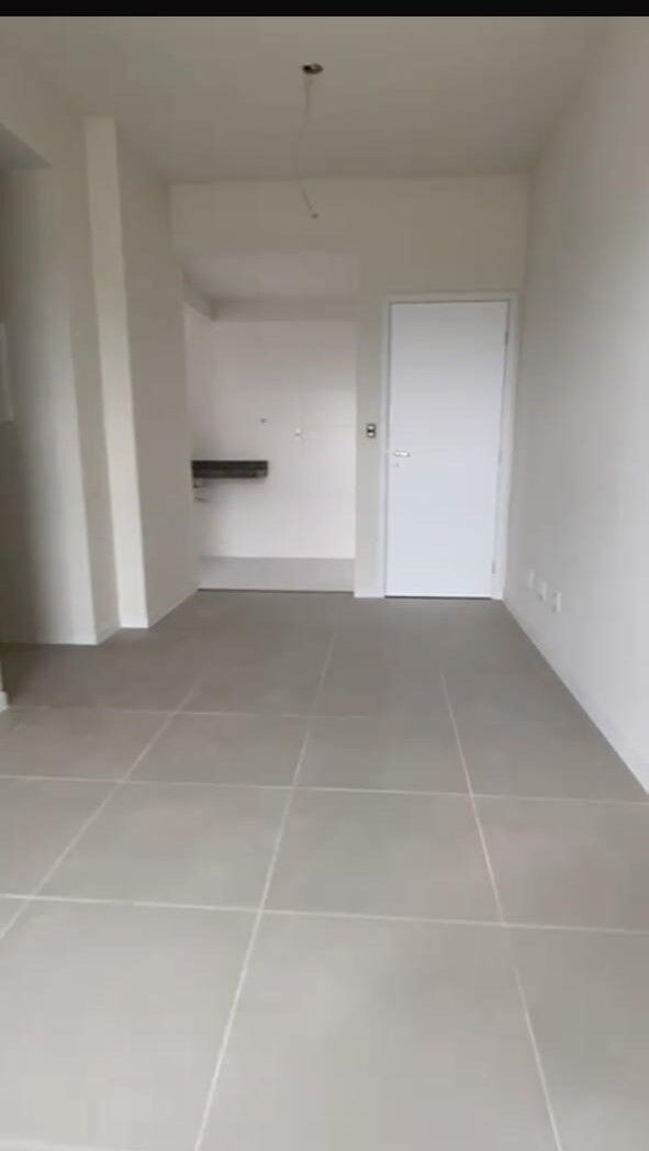 Apartamento à venda com 2 quartos, 62m² - Foto 4