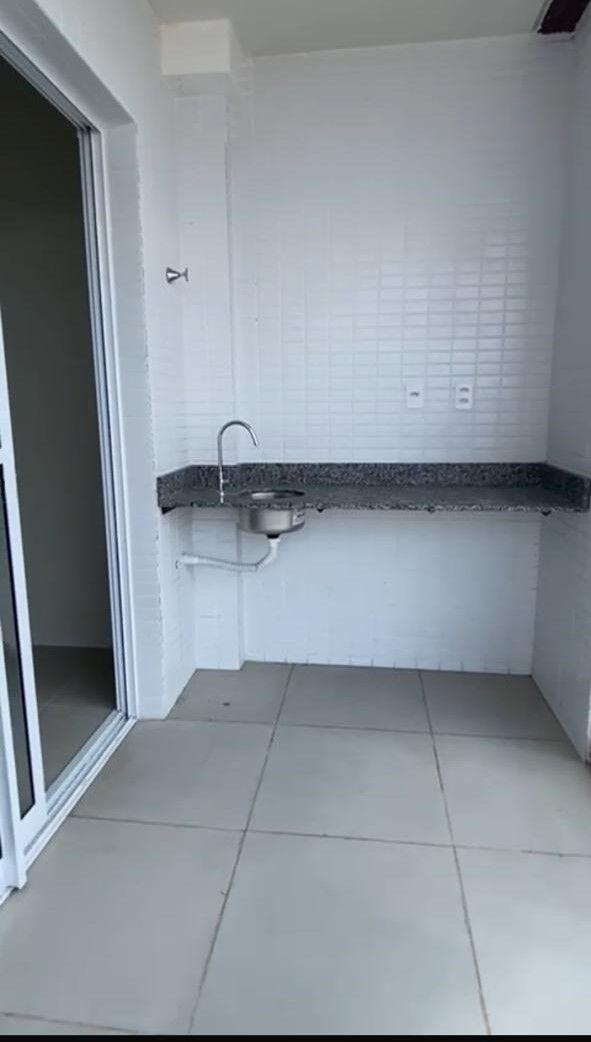 Apartamento à venda com 2 quartos, 62m² - Foto 5