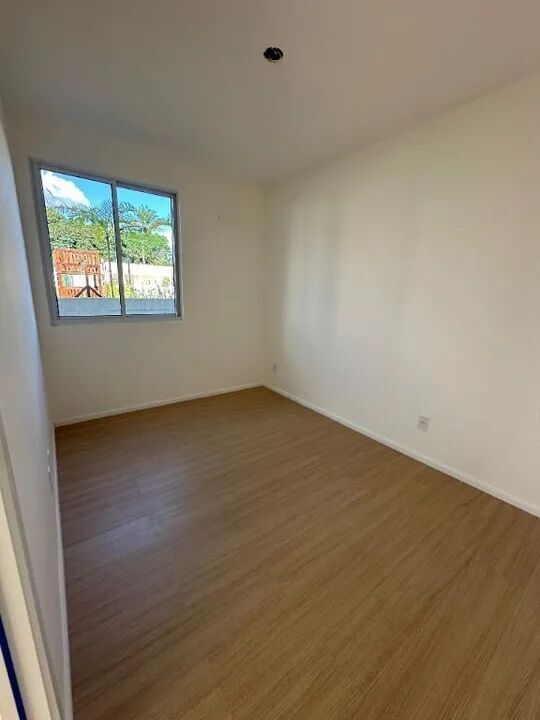 Casa à venda com 2 quartos, 53m² - Foto 2