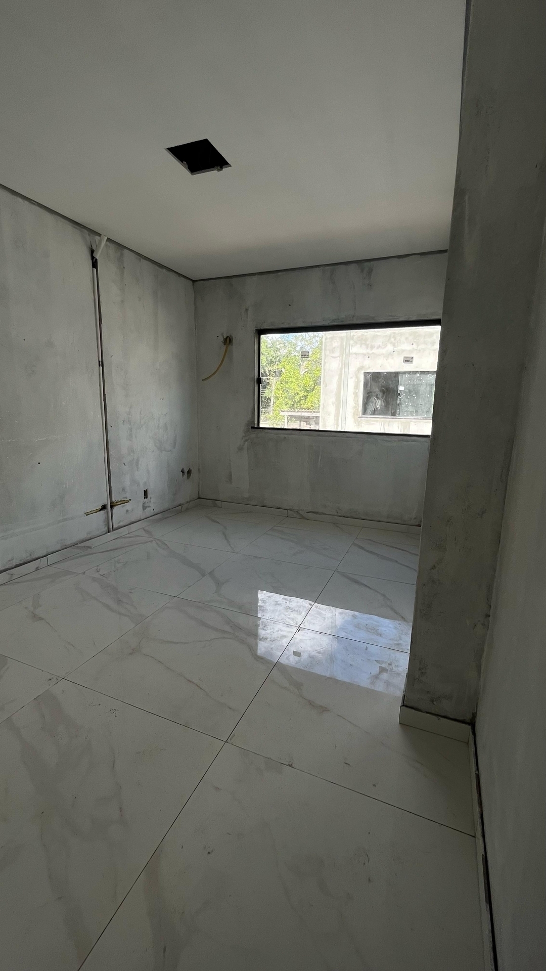 Apartamento à venda com 3 quartos, 140m² - Foto 1