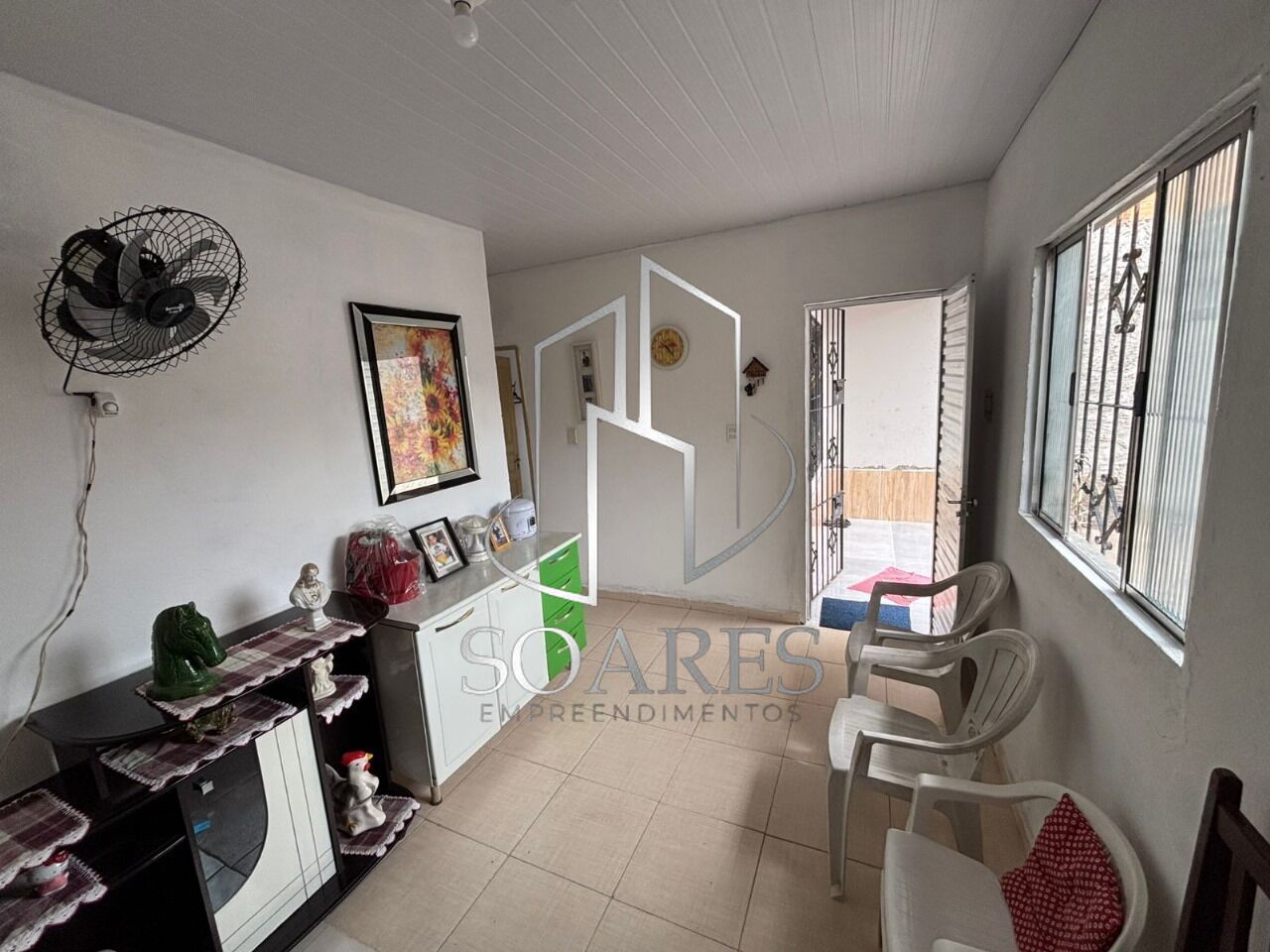 Casa à venda com 2 quartos, 160m² - Foto 2