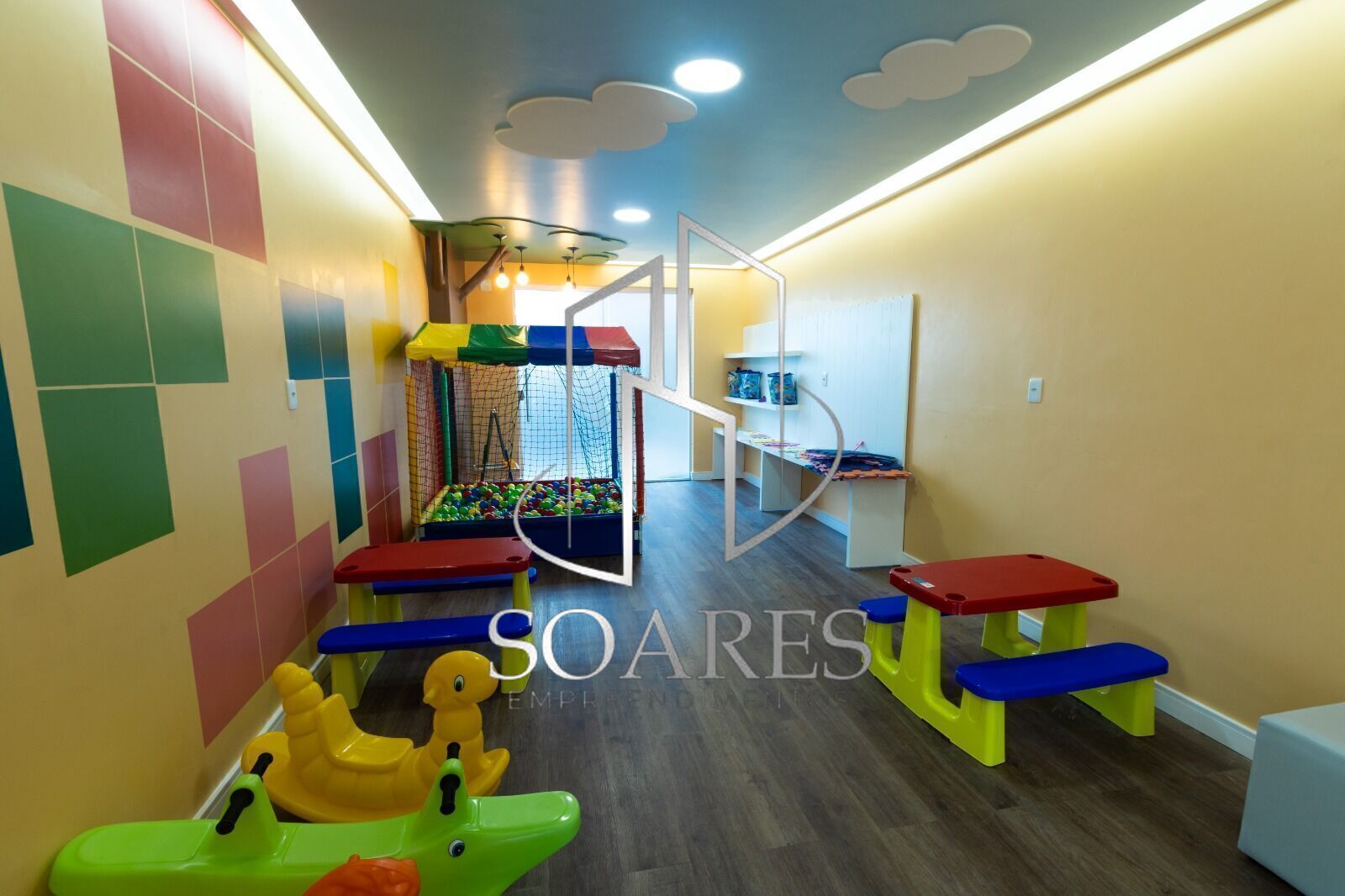 Apartamento à venda com 3 quartos, 90m² - Foto 2
