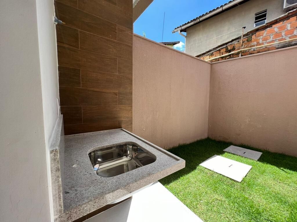 Casa à venda com 3 quartos, 114m² - Foto 27