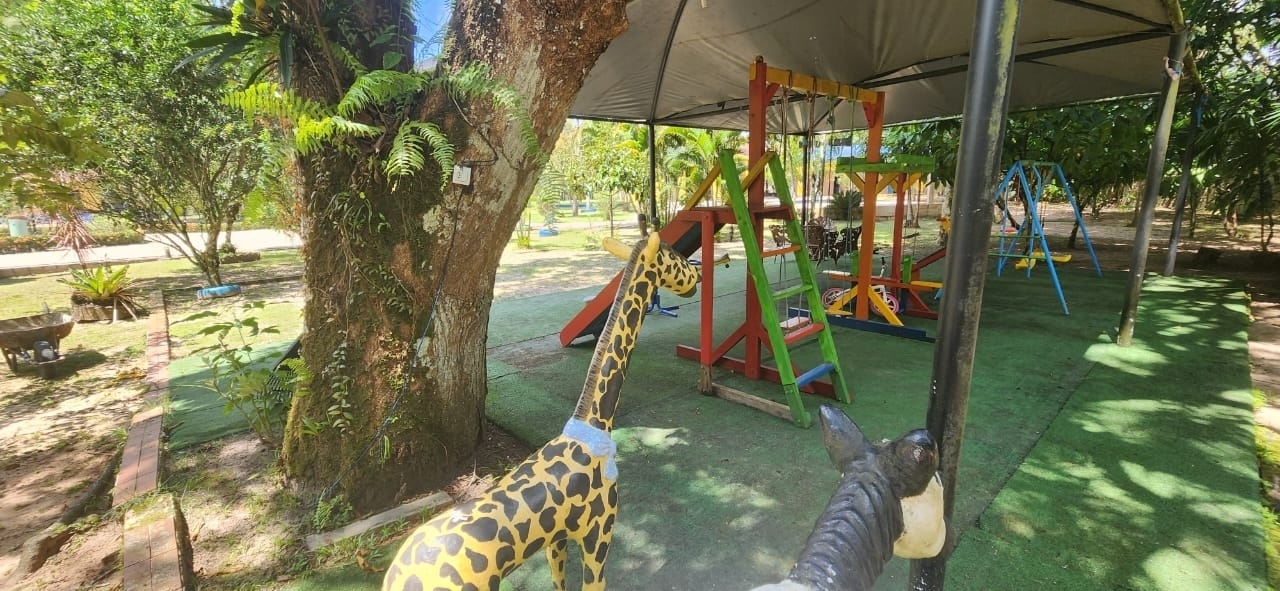 Casa de Condomínio à venda com 6 quartos, 8549m² - Foto 3