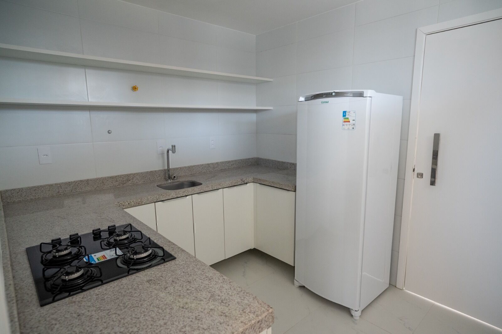 Apartamento à venda com 3 quartos, 84m² - Foto 5