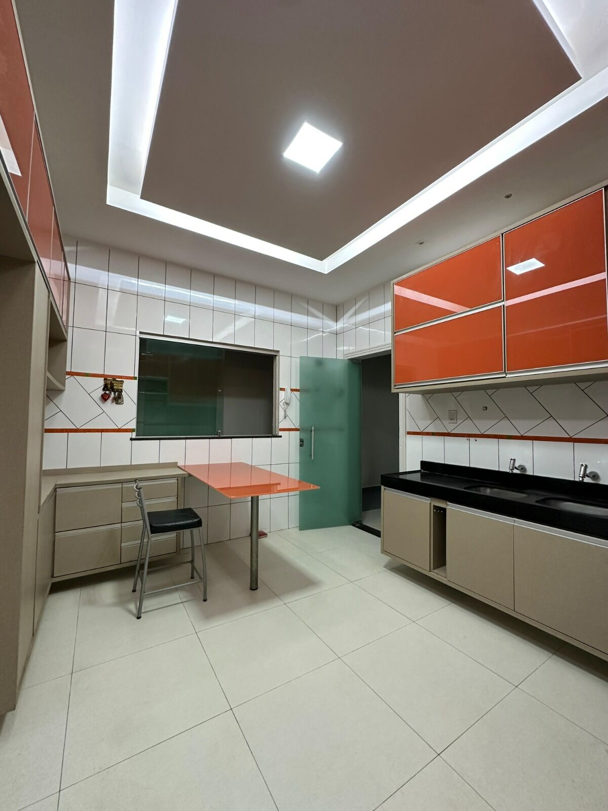 Casa, 4 quartos, 217 m² - Foto 9