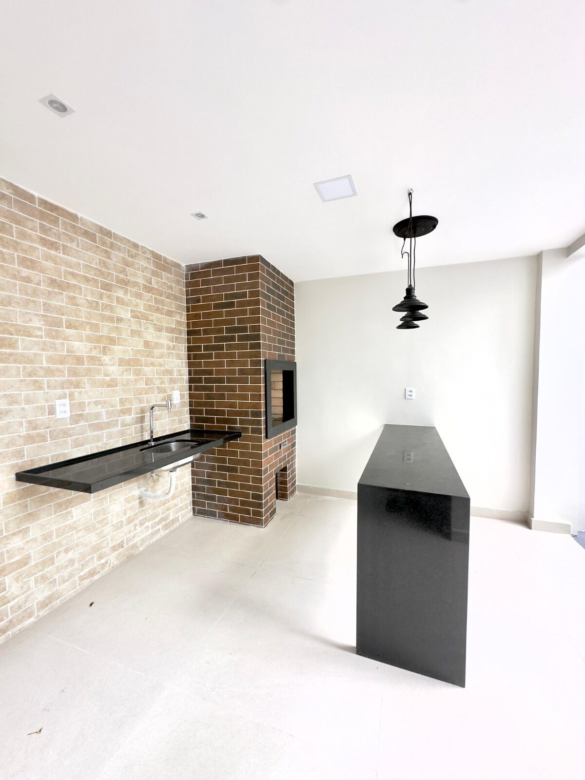 Casa, 4 quartos, 217 m² - Foto 2