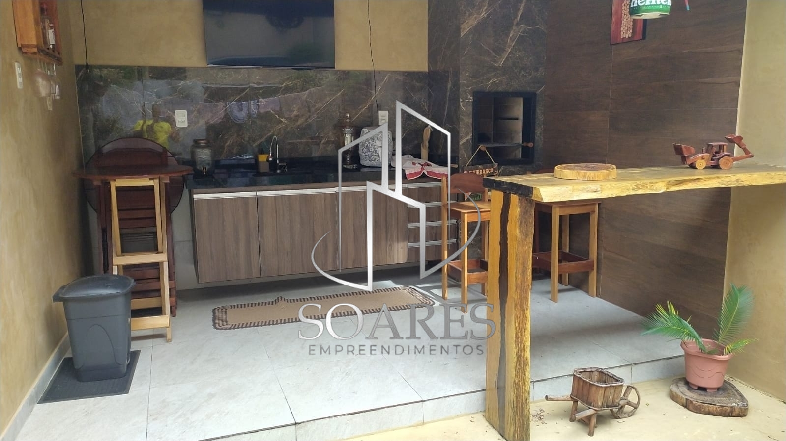 Casa, 2 quartos, 230 m² - Foto 1