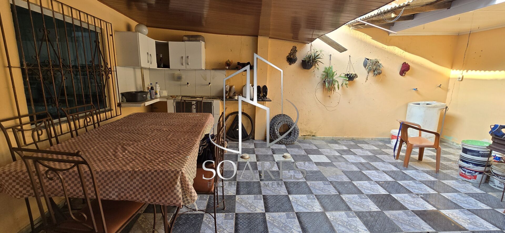 Casa à venda com 3 quartos, 200m² - Foto 18