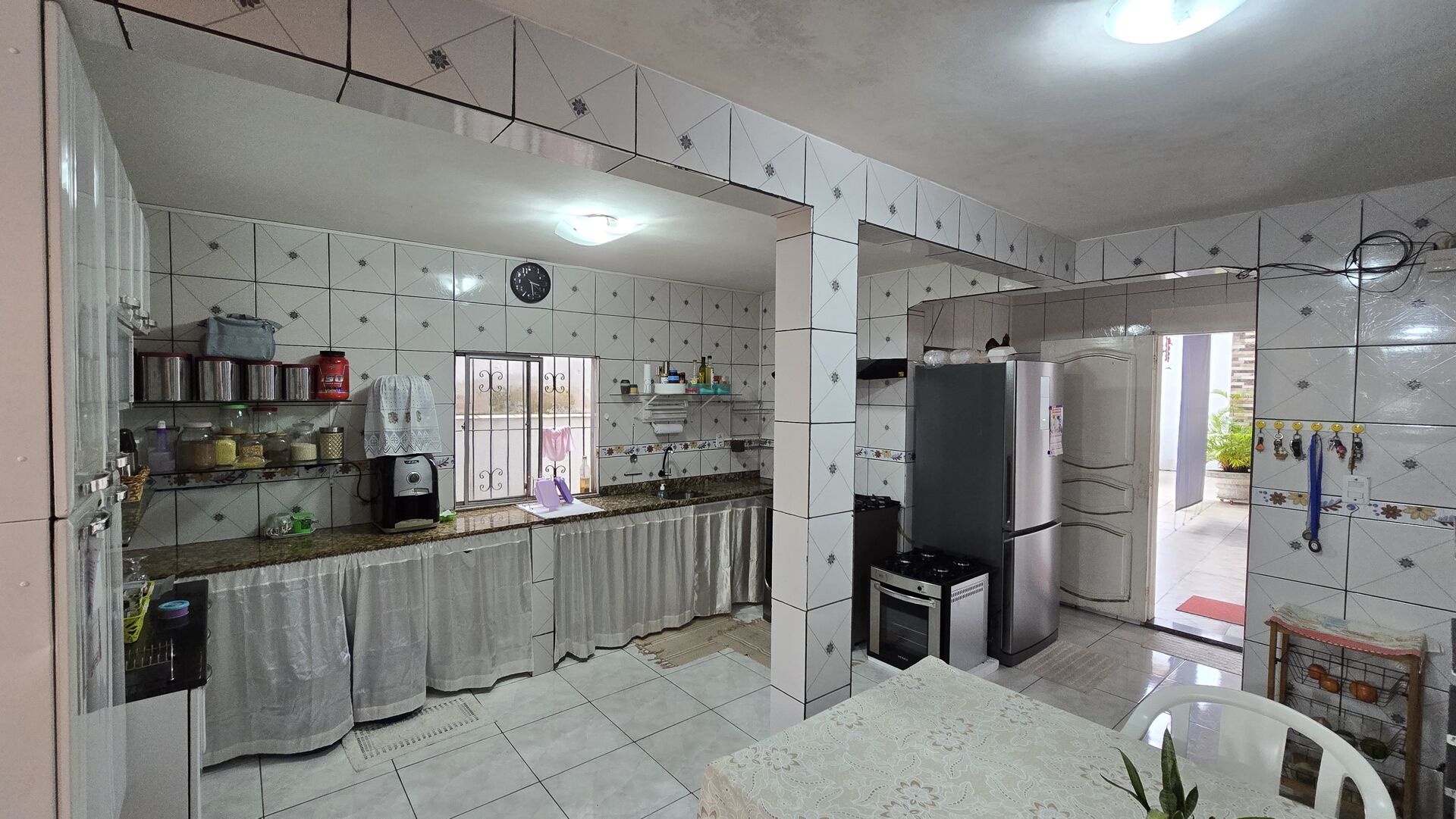 Casa à venda com 3 quartos, 300m² - Foto 8
