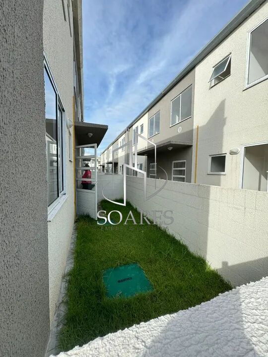 Casa à venda com 2 quartos, 53m² - Foto 1