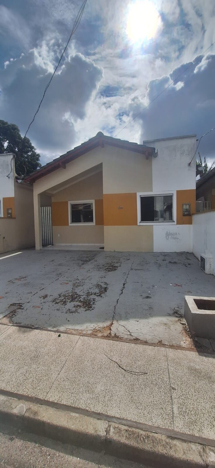 Casa à venda com 2 quartos, 62m² - Foto 2