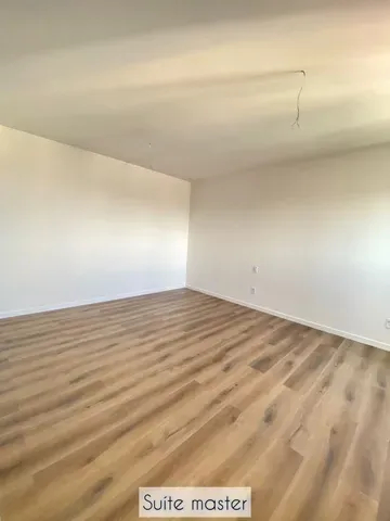 Apartamento à venda com 3 quartos, 123m² - Foto 10