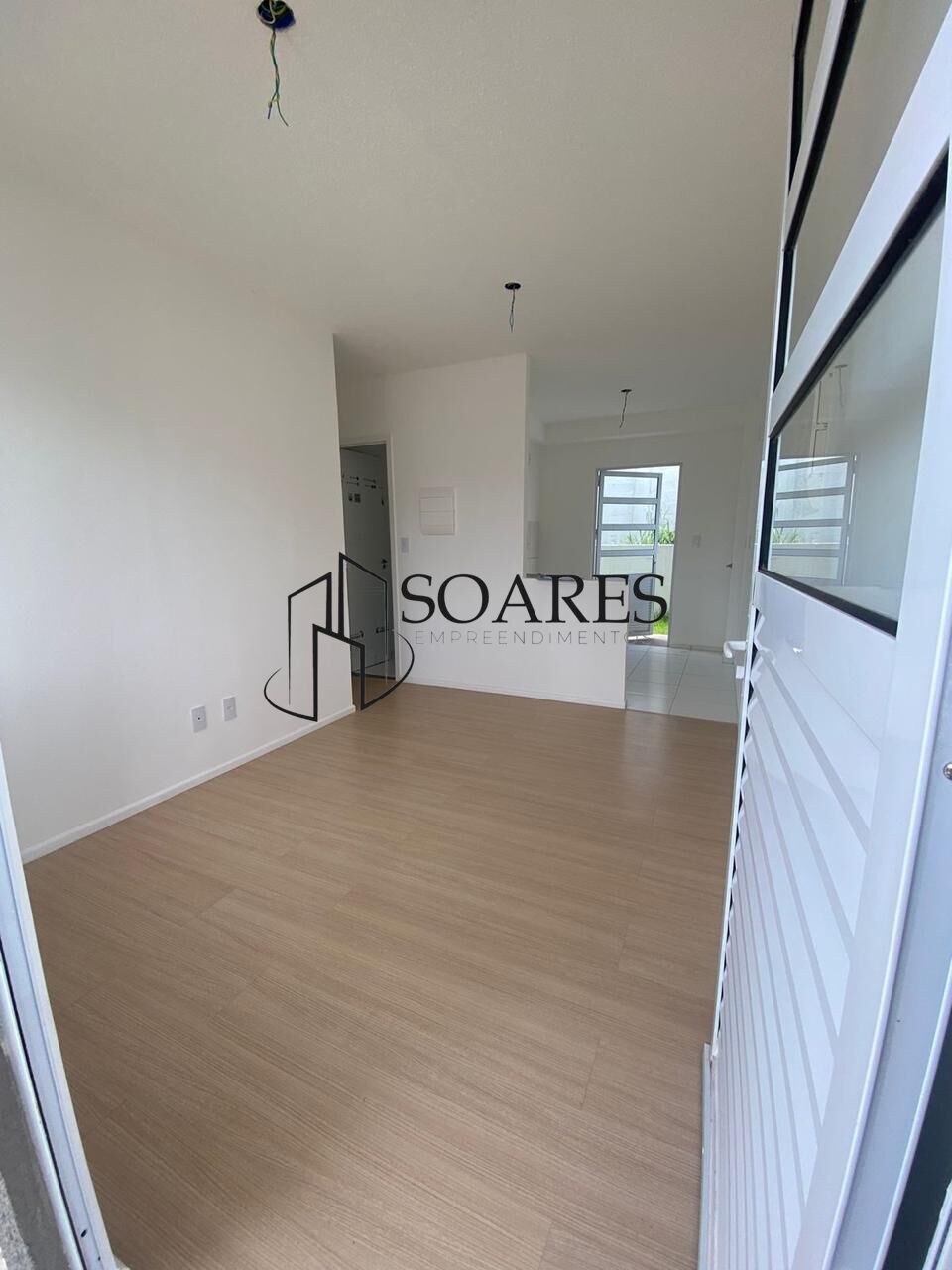 Casa para alugar com 2 quartos, 53m² - Foto 1