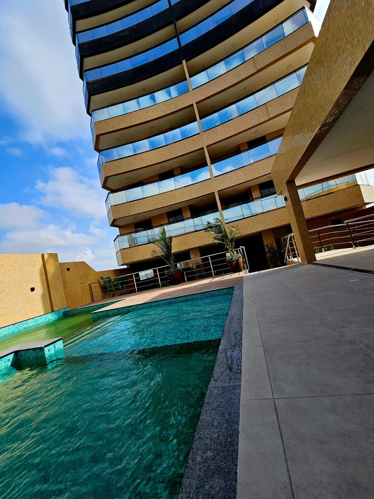 Apartamento à venda com 3 quartos, 79m² - Foto 2
