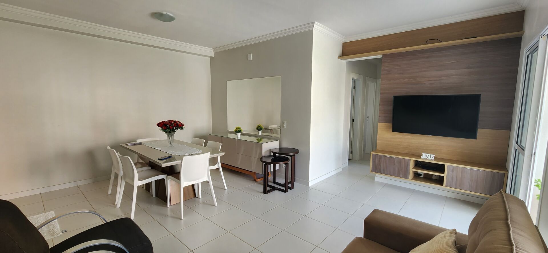 Apartamento à venda com 3 quartos, 96m² - Foto 2