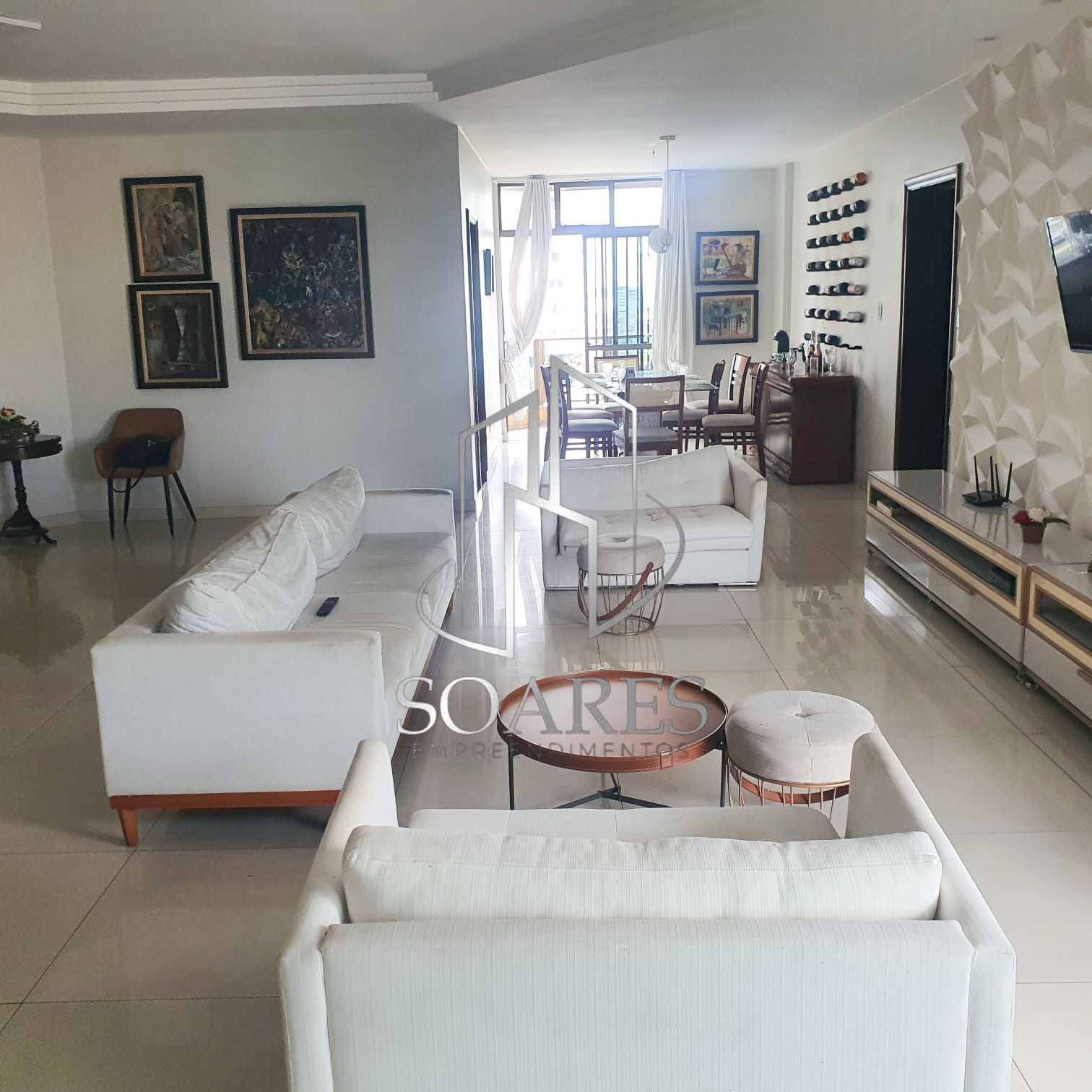 Apartamento à venda com 4 quartos, 270m² - Foto 2