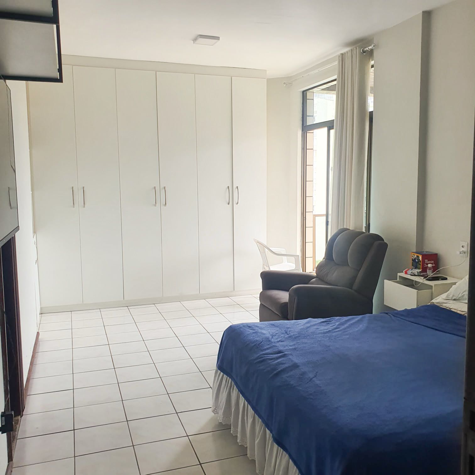 Apartamento à venda com 4 quartos, 270m² - Foto 9