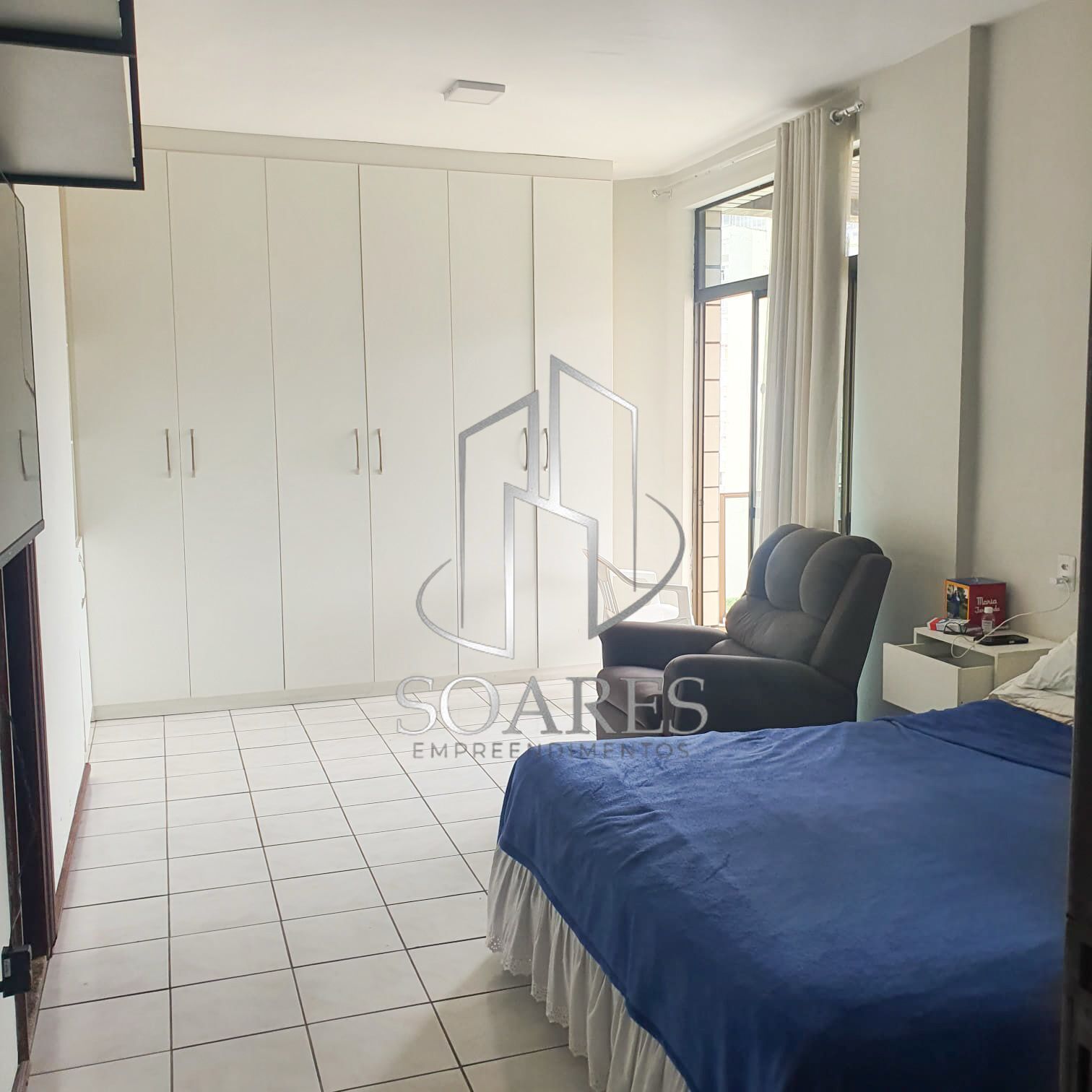 Apartamento à venda com 4 quartos, 270m² - Foto 9