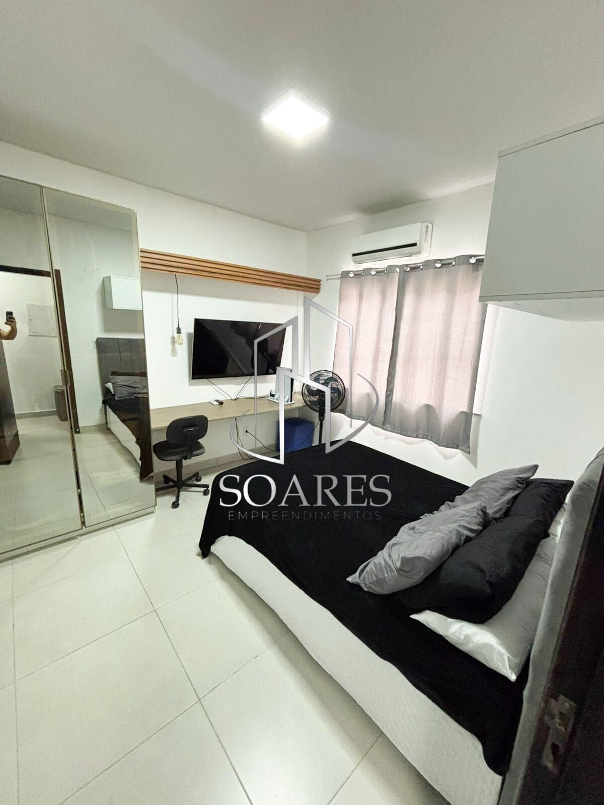 Casa à venda com 4 quartos, 180m² - Foto 4