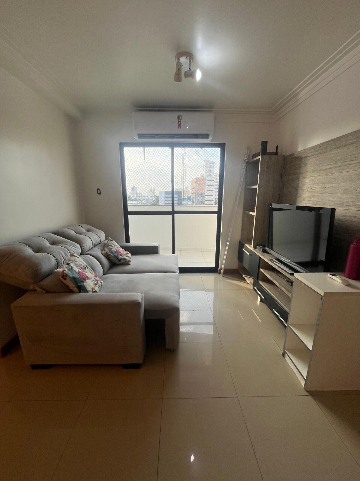 Apartamento à venda com 3 quartos, 105m² - Foto 3