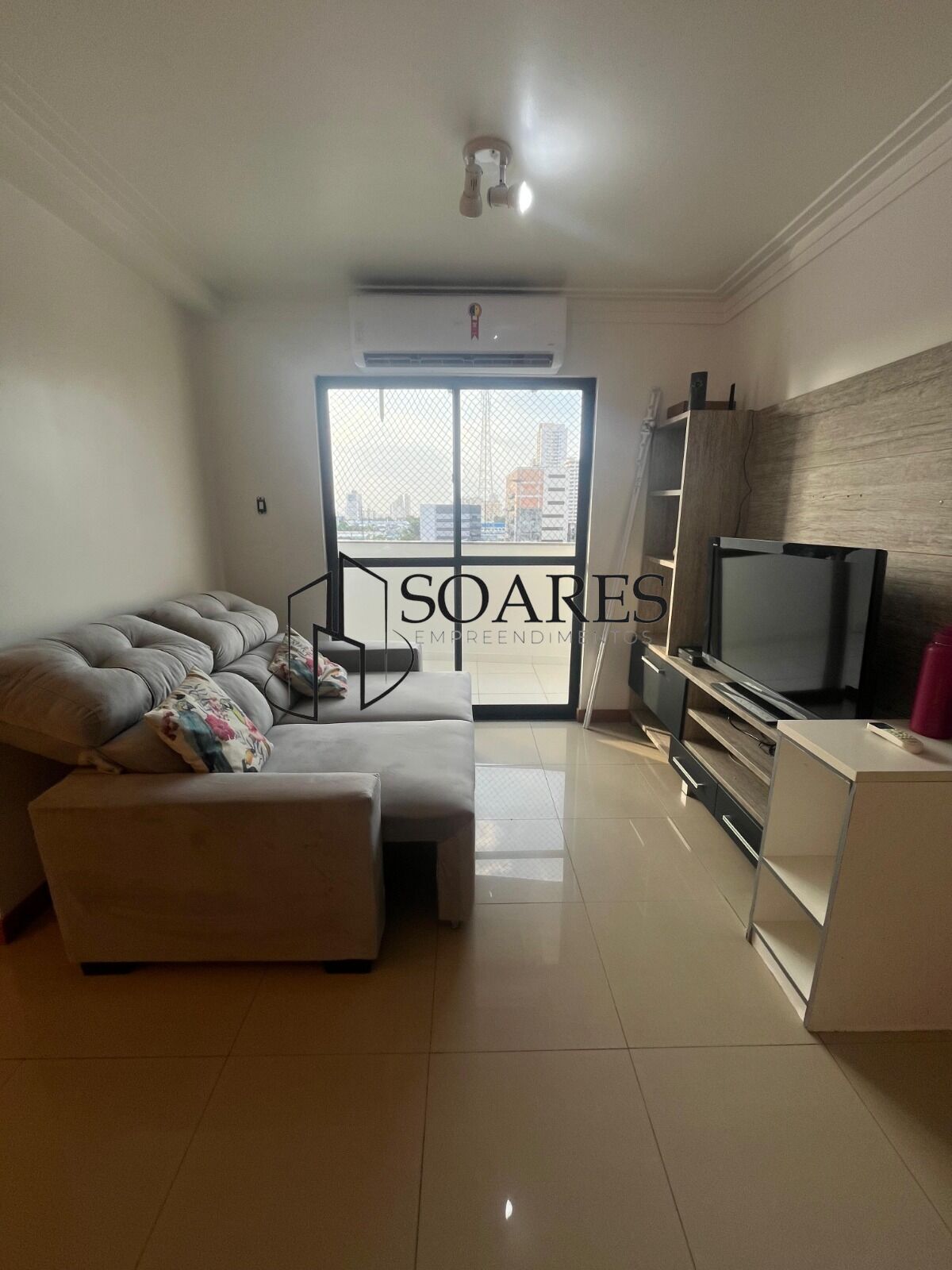 Apartamento à venda com 3 quartos, 105m² - Foto 3