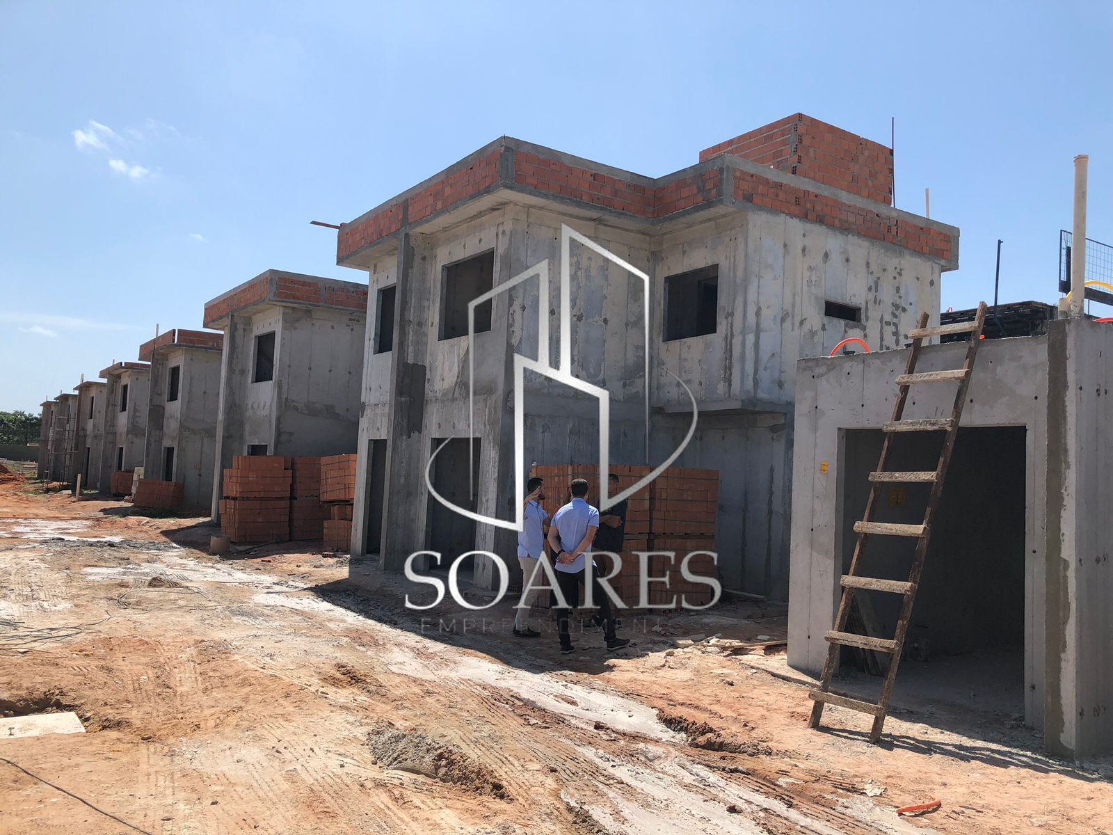 Casa à venda com 2 quartos, 85m² - Foto 11