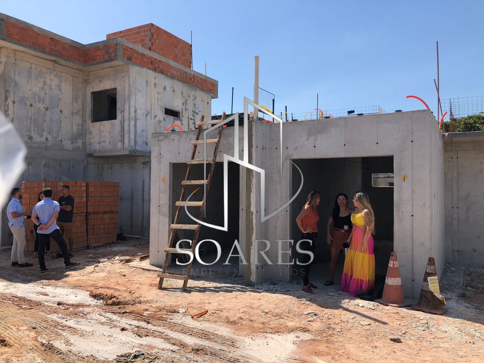 Casa à venda com 2 quartos, 85m² - Foto 13