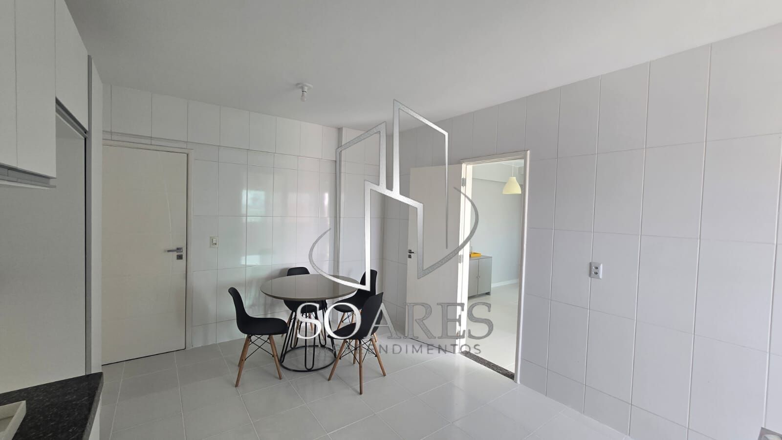 Apartamento à venda com 2 quartos, 74m² - Foto 47